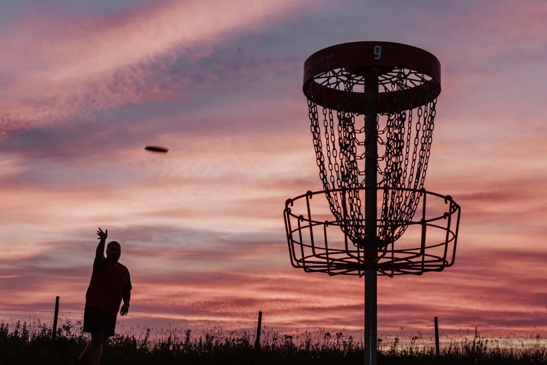 New to Disc Golf? Discover the Must-Have Discs for Every Beginner!