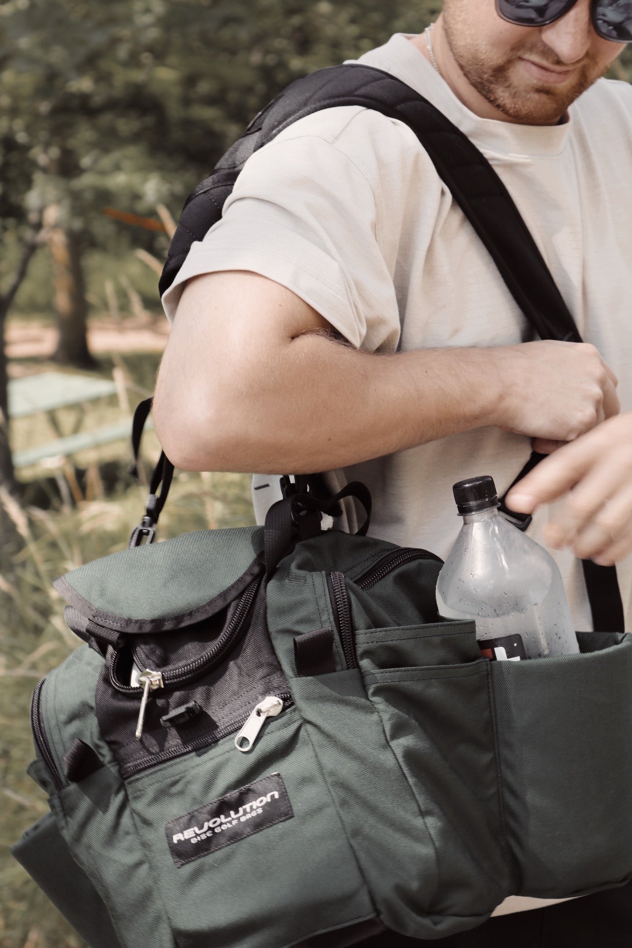 Revolution Mini Deluxe V3 Disc Golf Bag - Onyx